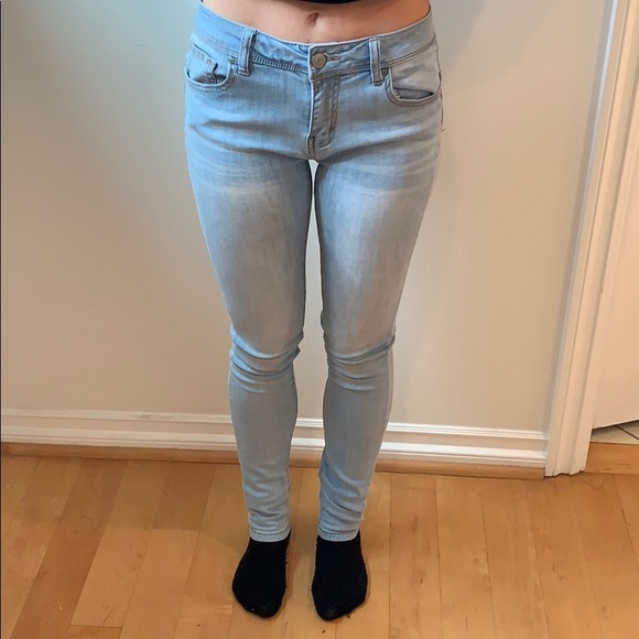 Light Wash Skinny Jeans - Picture 1 of 4